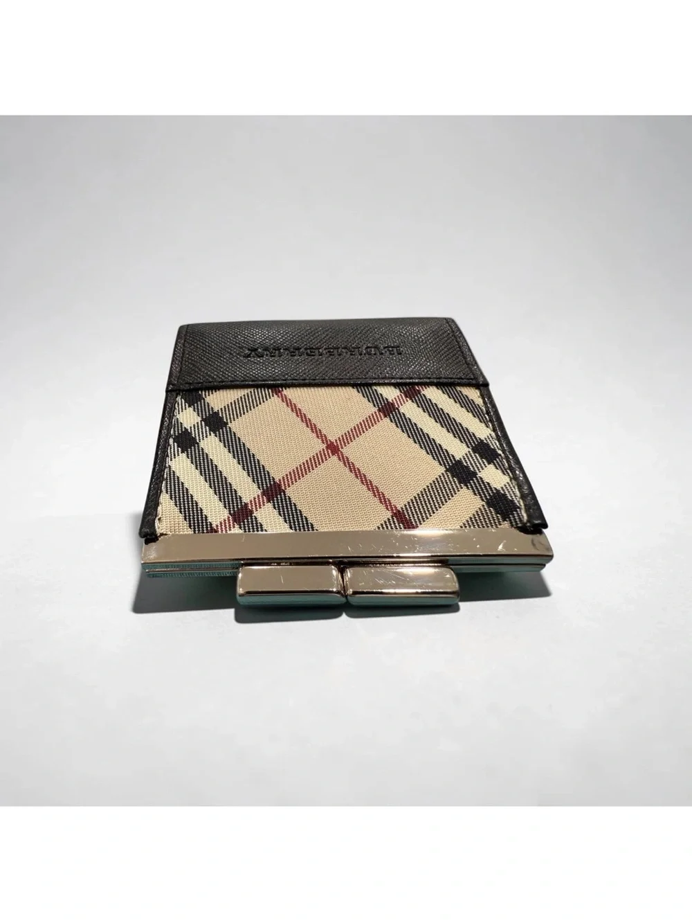 Burberry Kiss-lock Coin Purse in iconic Nova Check Canvas